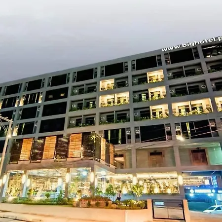 Big Hotel